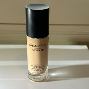 bareMinerals Barepro Performance Wear Liquid Foundation SPF 20